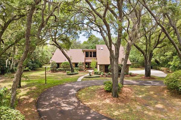 2.32 Acres of Land with Home for Sale in Lake Mary, Florida