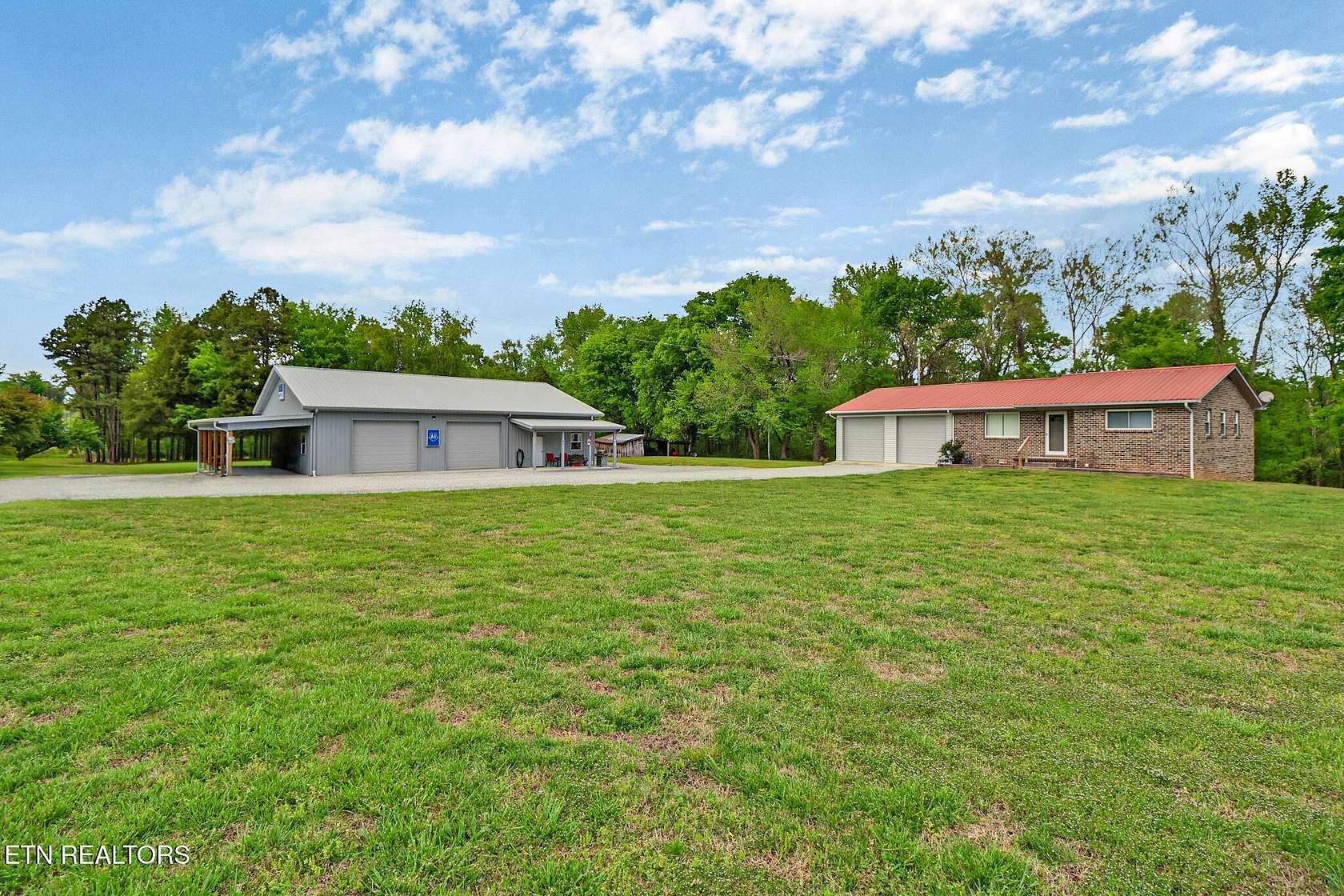 3.5 Acres of Improved Mixed-Use Land for Sale in Spring City, Tennessee