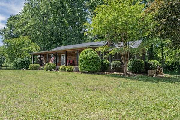 10 Acres of Land with Home for Sale in Williamston, South Carolina
