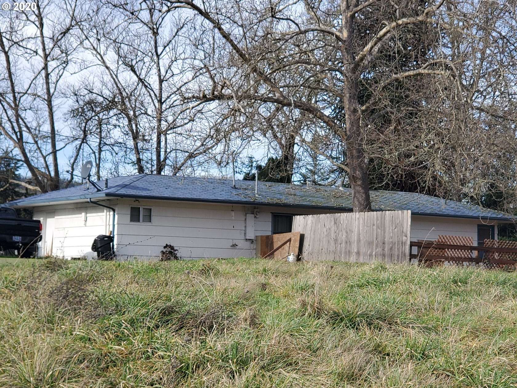 223 Acres of Recreational Land with Home for Sale in Myrtle Creek, Oregon