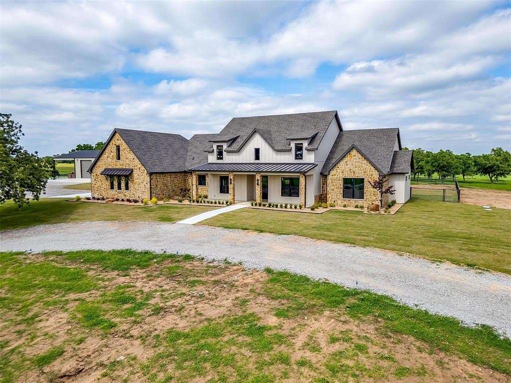 79.2 Acres of Recreational Land with Home for Sale in Bowie, Texas