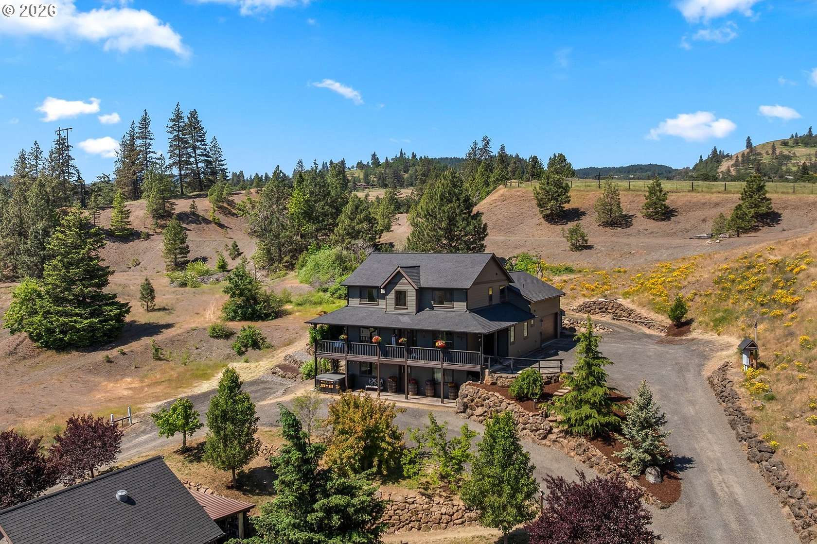 1.5 Acres of Land with Home for Sale in Mosier, Oregon