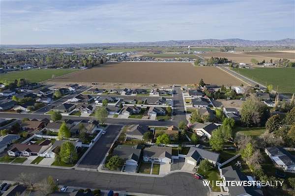 7 Acres of Residential Land for Sale in Powell, Wyoming
