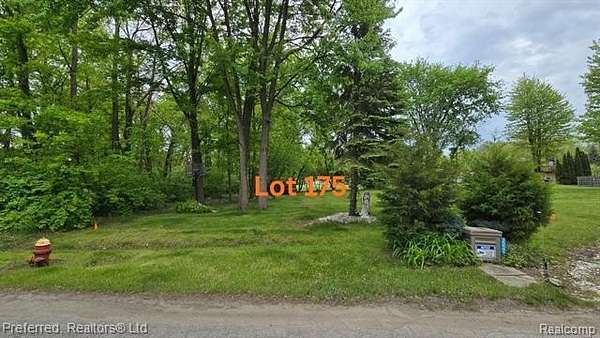 0.17 Acres of Residential Land for Sale in Romulus, Michigan