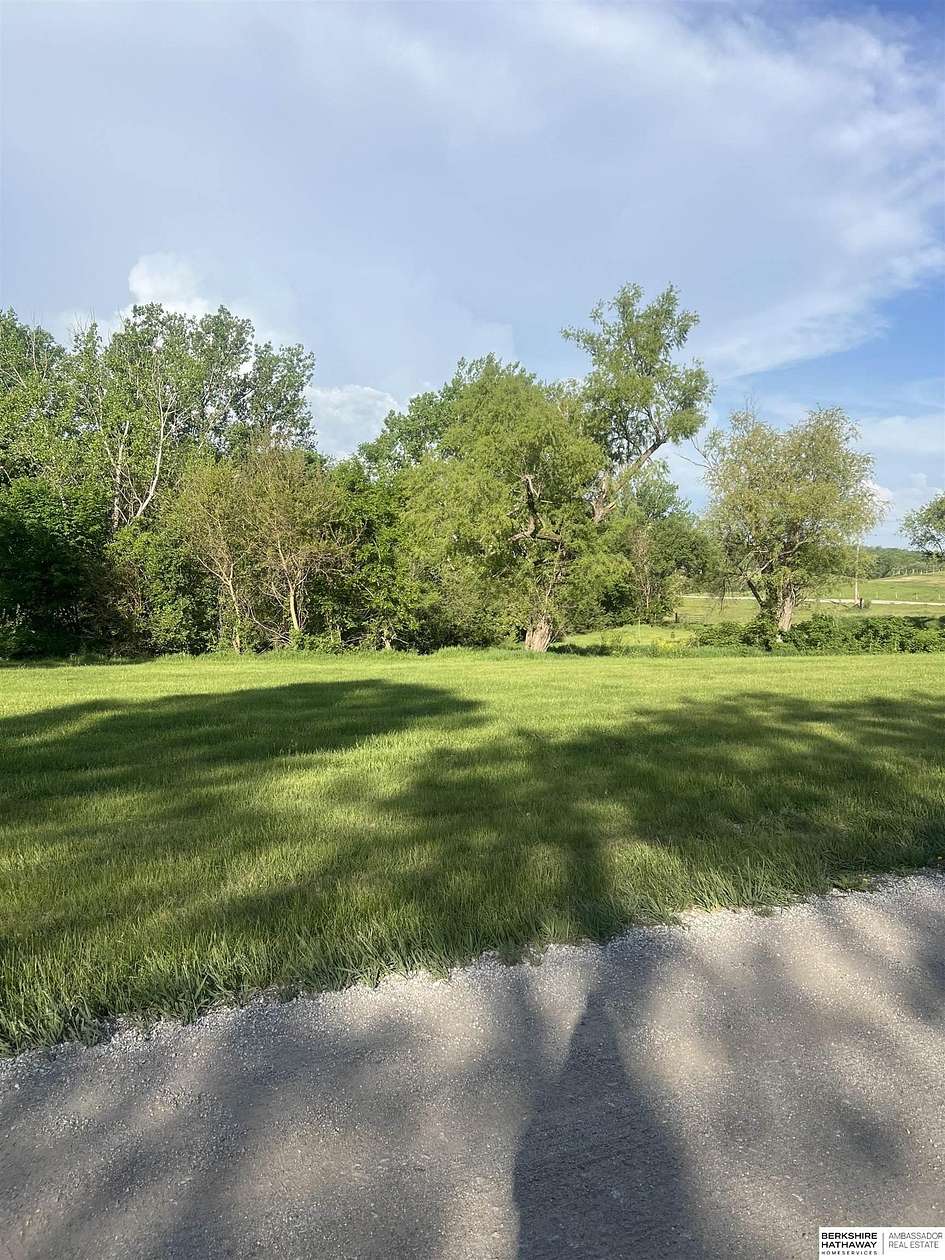 16.1 Acres of Land for Sale in Fort Calhoun, Nebraska