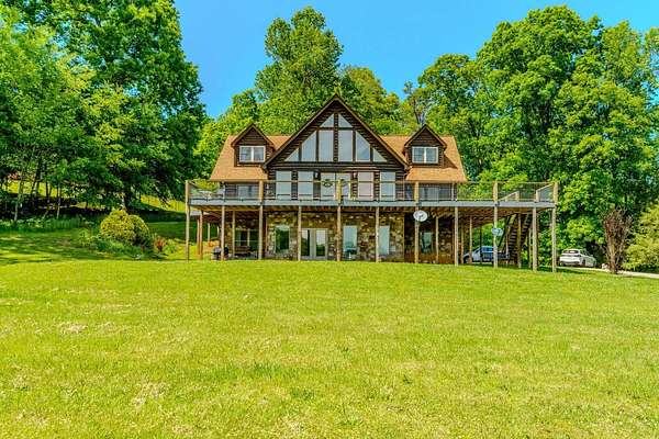 9.86 Acres of Land with Home for Sale in Heiskell, Tennessee