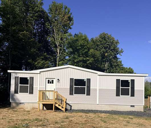 3.16 Acres of Land with Home for Sale in Alburgh, Vermont