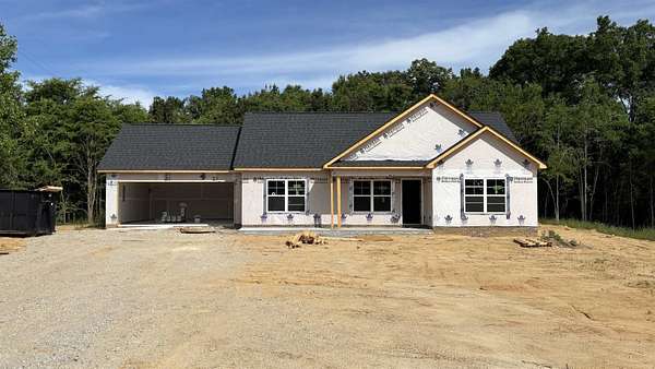 9.1 Acres of Land with Home for Sale in Gaffney, South Carolina