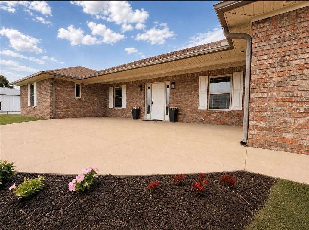 2 Acres of Land with Home for Sale in Farmington, Arkansas