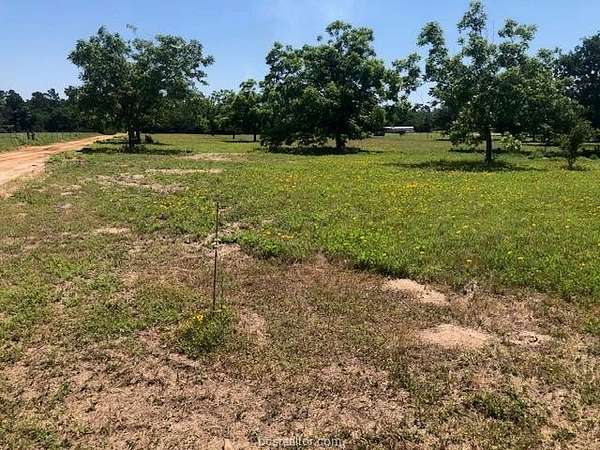 5 Acres of Residential Land for Sale in Franklin, Texas