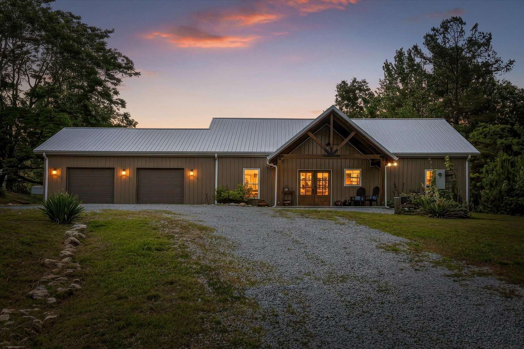 2 Acres of Land with Home for Sale in Bakewell, Tennessee