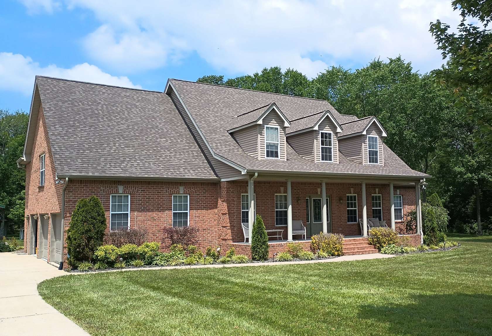 8.52 Acres of Land with Home for Sale in Mount Juliet, Tennessee