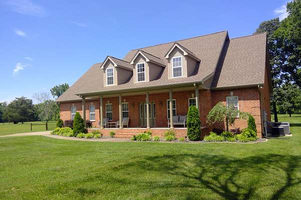 8.52 Acres of Land with Home for Sale in Mount Juliet, Tennessee