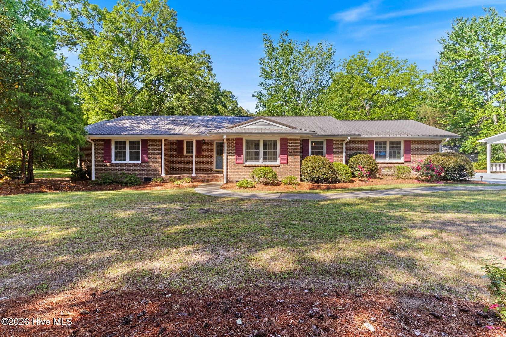 3 Acres of Land with Home for Sale in Elizabethtown, North Carolina