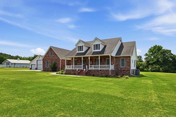 6 Acres of Land with Home for Sale in Bee Branch, Arkansas