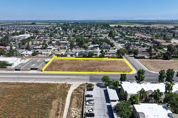 0.63 Acres of Residential Land for Sale in Parlier, California