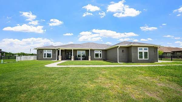 2.52 Acres of Land with Home for Sale in Corpus Christi, Texas