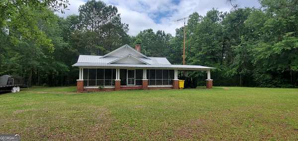 43.8 Acres of Recreational Land with Home for Sale in Jacksonville, Georgia