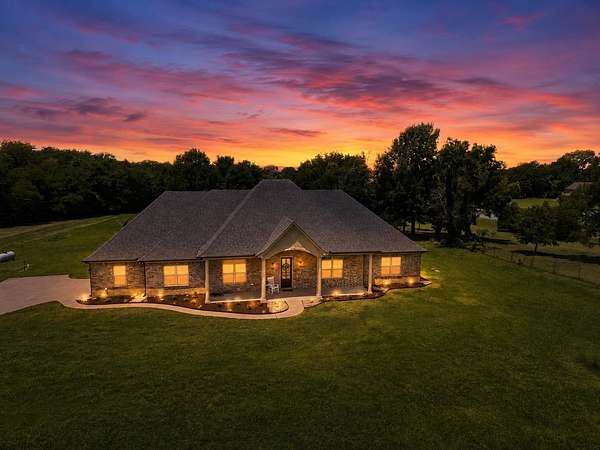 4.38 Acres of Land with Home for Sale in Mason, Tennessee