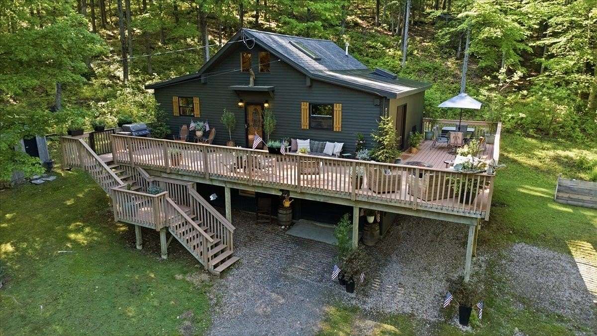14.7 Acres of Land with Home for Sale in Bennington, Vermont