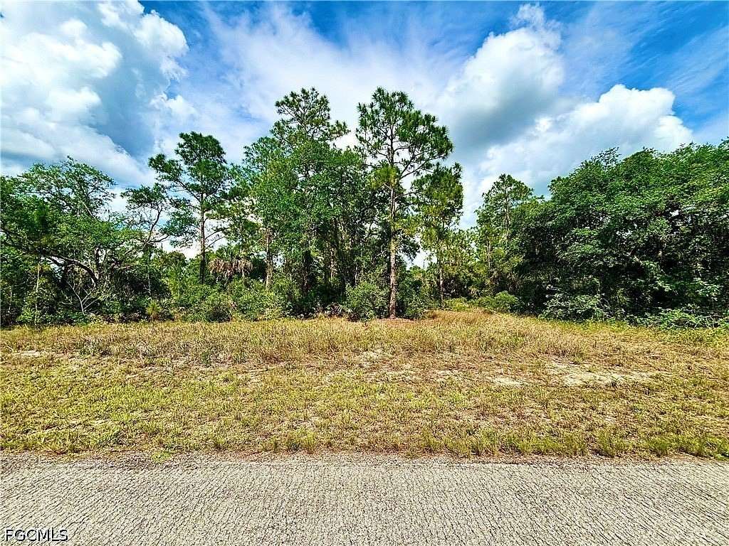 0.5 Acres of Residential Land for Sale in Alva, Florida
