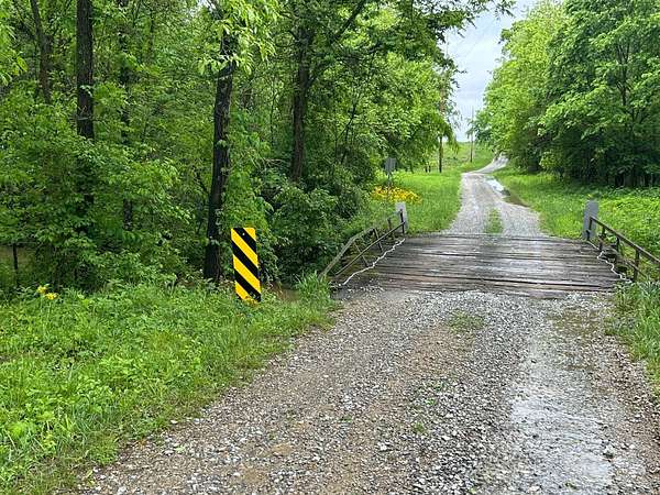 40 Acres of Land for Sale in Xenia, Illinois