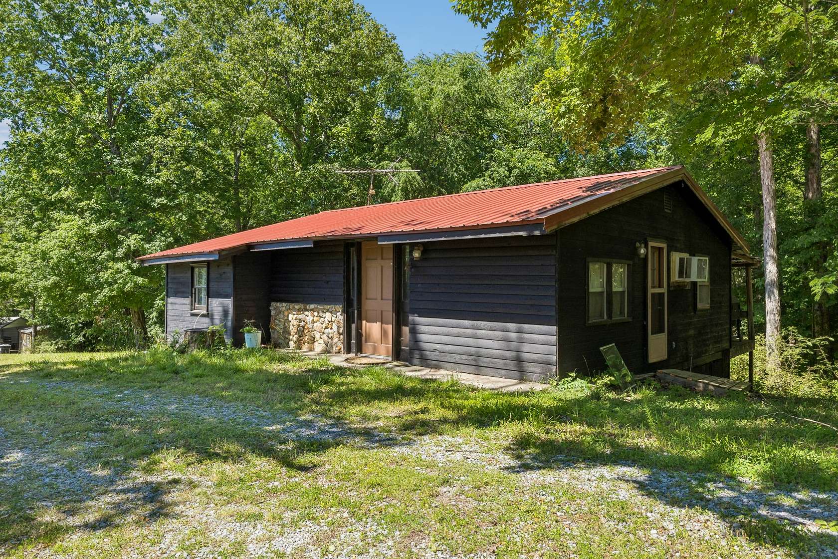 2 Acres of Land with Home for Sale in Cadiz, Kentucky