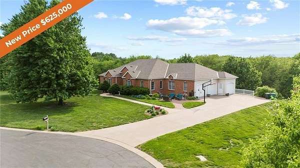2.8 Acres of Land with Home for Sale in St. Joseph, Missouri