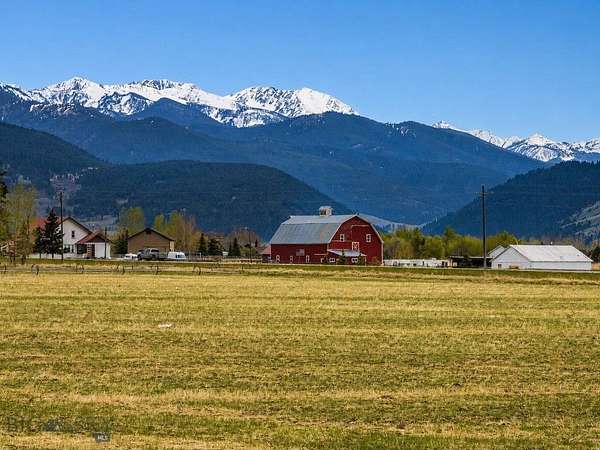 11.6 Acres of Land for Sale in Gallatin Gateway, Montana