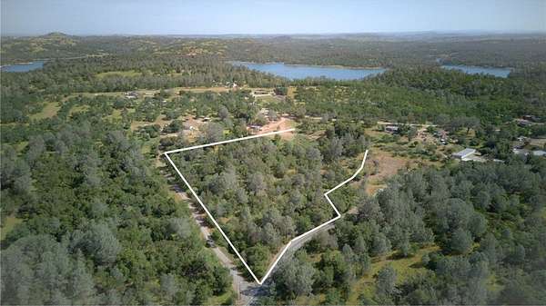 5.48 Acres of Residential Land for Sale in Burson, California