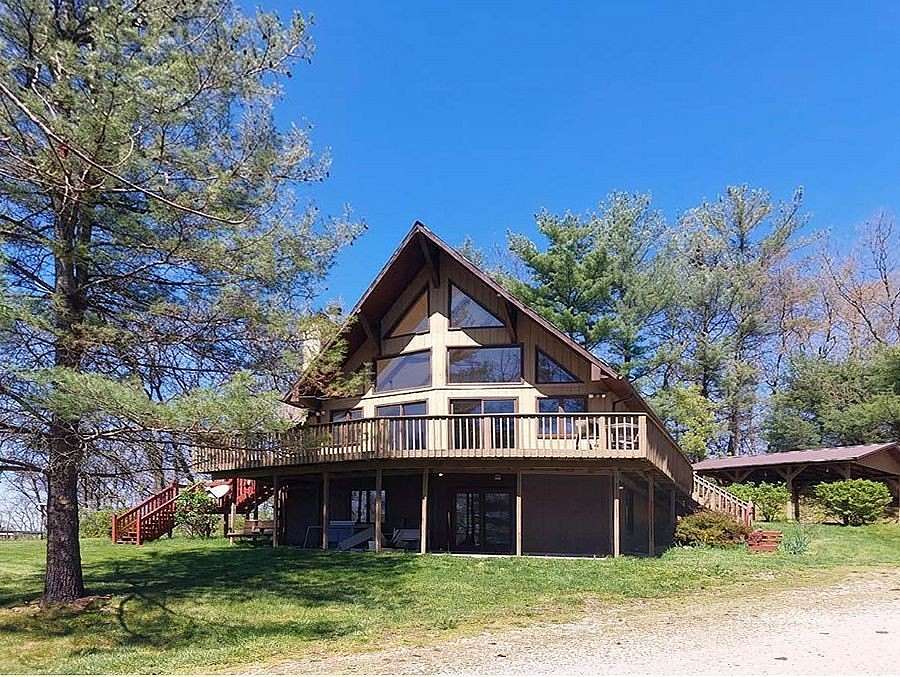17.6 Acres of Land with Home for Sale in Athens, Ohio