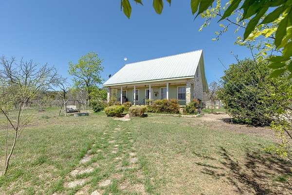 40 Acres of Improved Land for Sale in Mountain Home, Texas