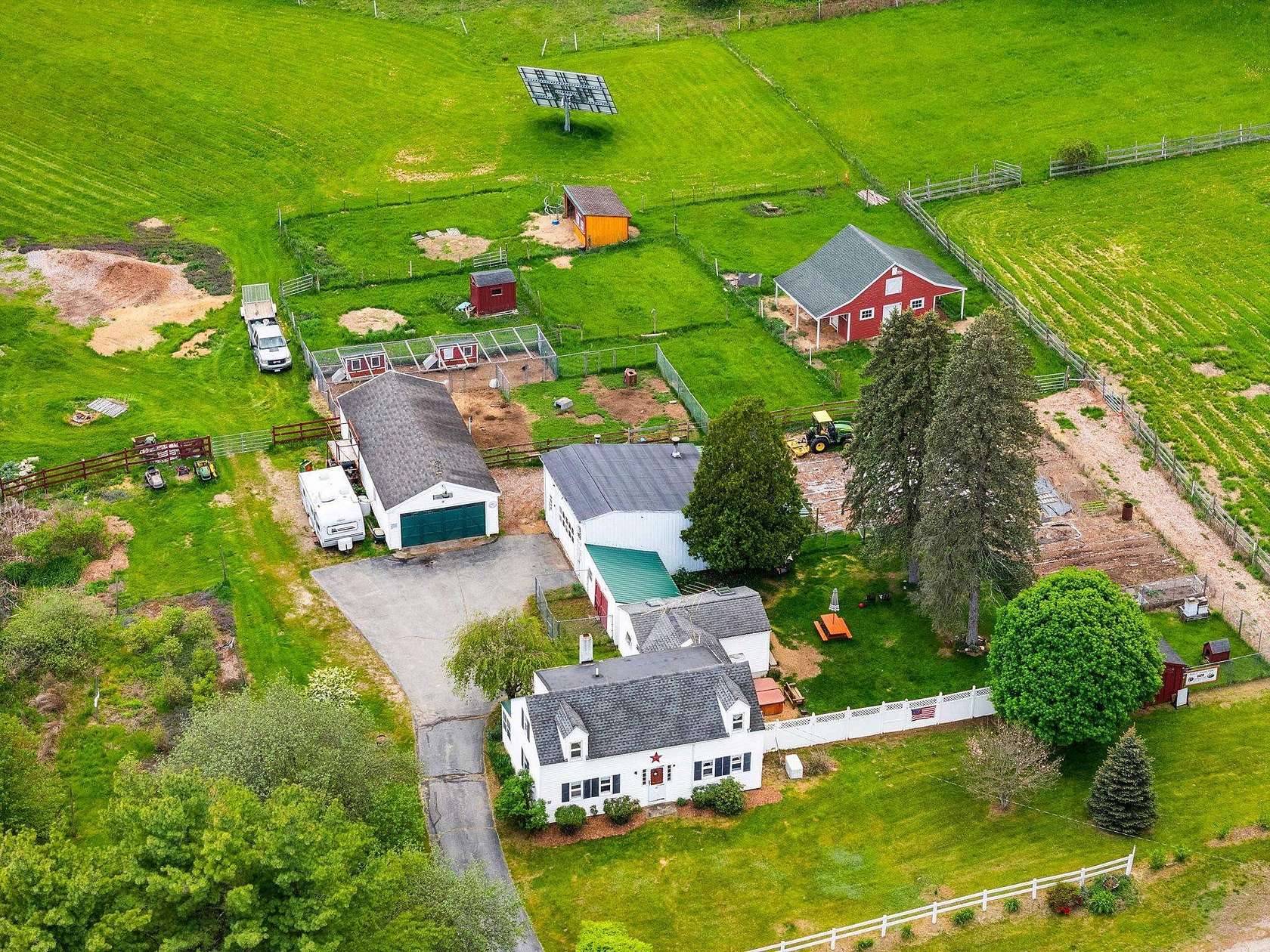 7.29 Acres of Land with Home for Sale in Amherst, New Hampshire