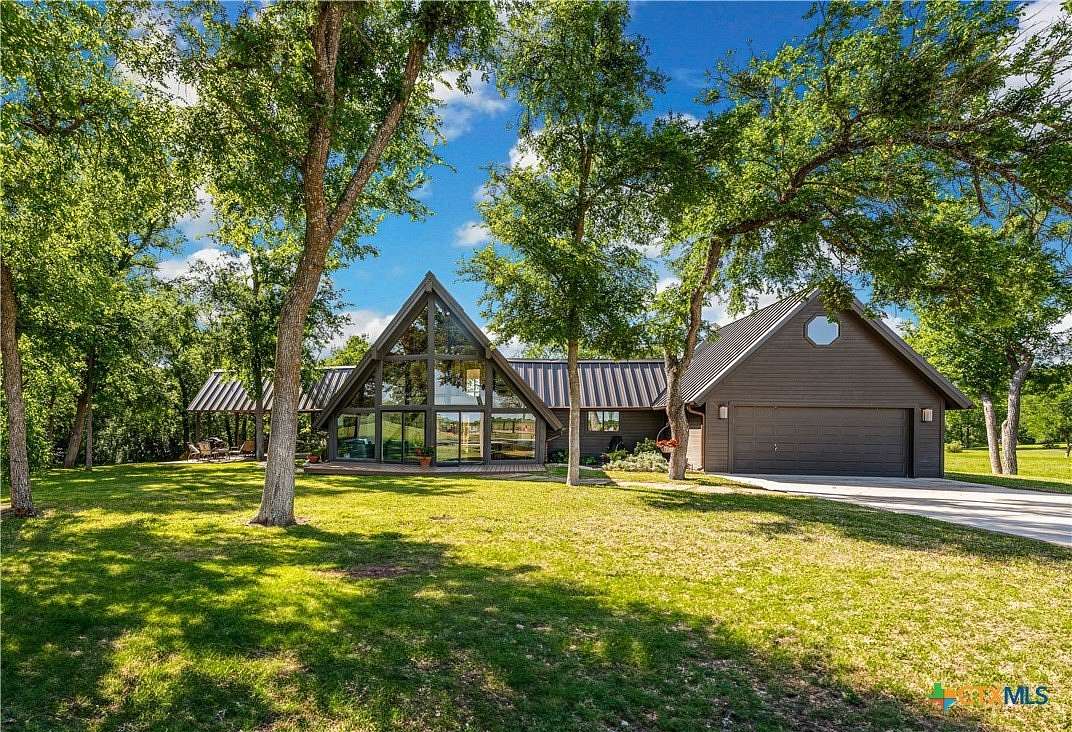 6 Acres of Land with Home for Sale in Temple, Texas