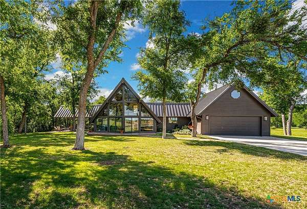 6 Acres of Land with Home for Sale in Temple, Texas