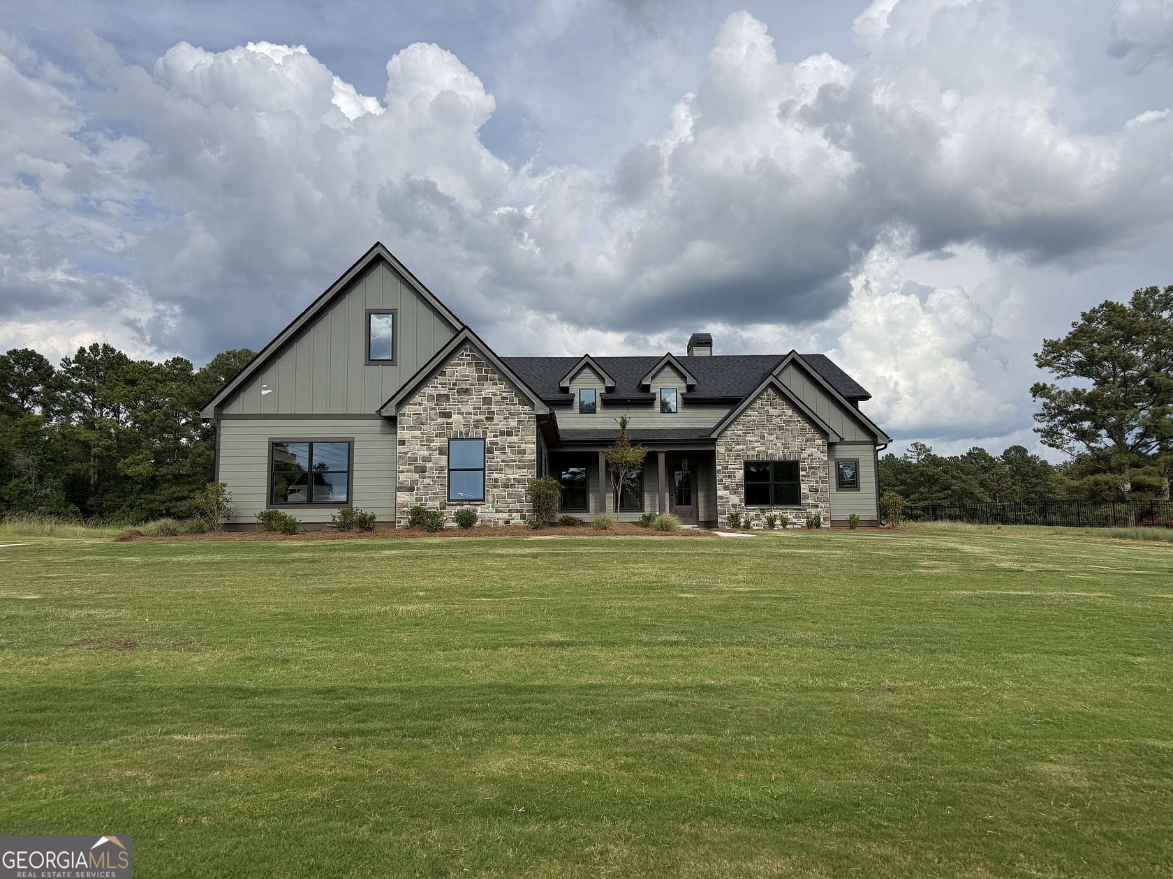 3.19 Acres of Land with Home for Sale in Williamson, Georgia