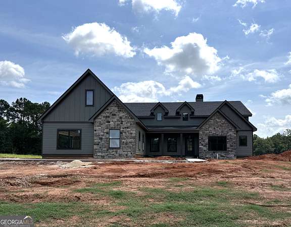 3.19 Acres of Land with Home for Sale in Williamson, Georgia