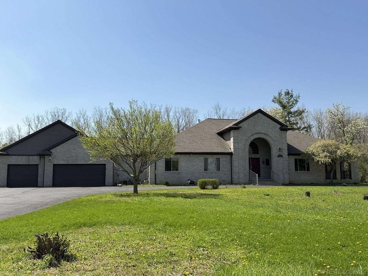 6.5 Acres of Land with Home for Sale in Southfield, Michigan