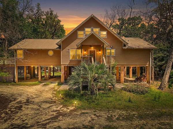 2 Acres of Land with Home for Sale in Old Town, Florida