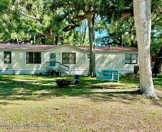 2 Acres of Land with Home for Sale in Webster, Florida