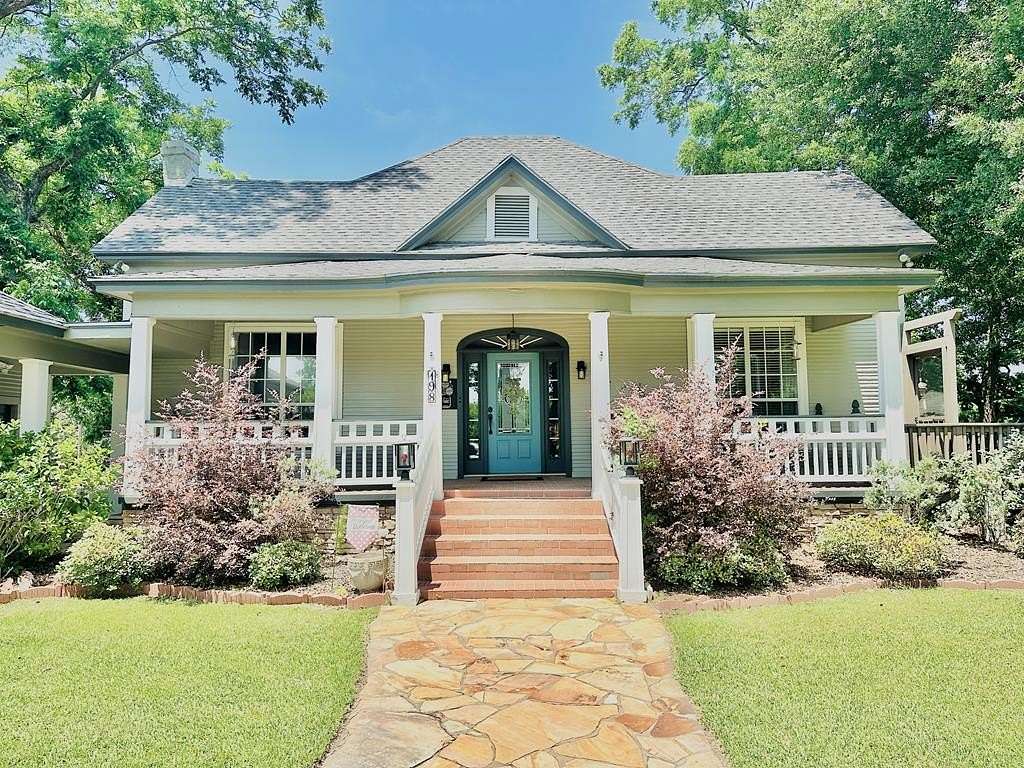 20 Acres of Land with Home for Sale in Center, Texas