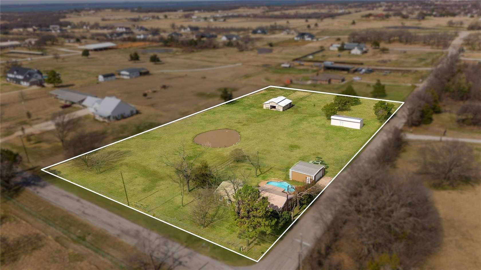 3 Acres of Land with Home for Lease in Pilot Point, Texas