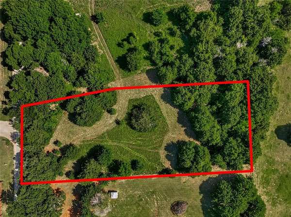 1 Acre of Residential Land for Sale in Aubrey, Texas