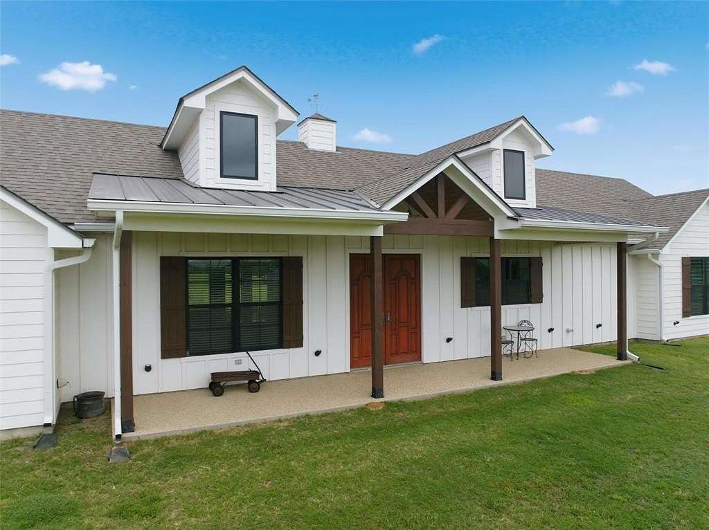 10 Acres of Recreational Land with Home for Sale in China Spring, Texas