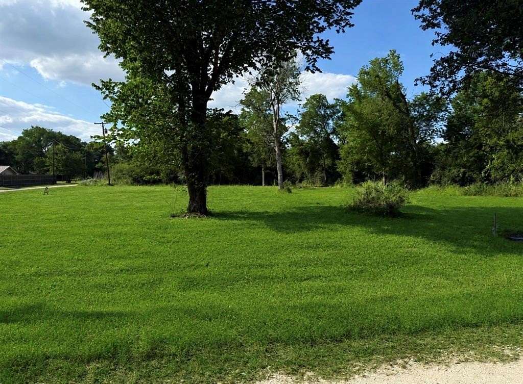 0.32 Acres of Residential Land for Sale in Streetman, Texas