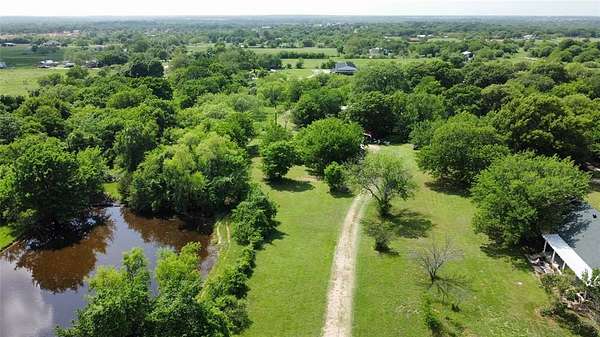 6.12 Acres of Land for Sale in Aurora, Texas