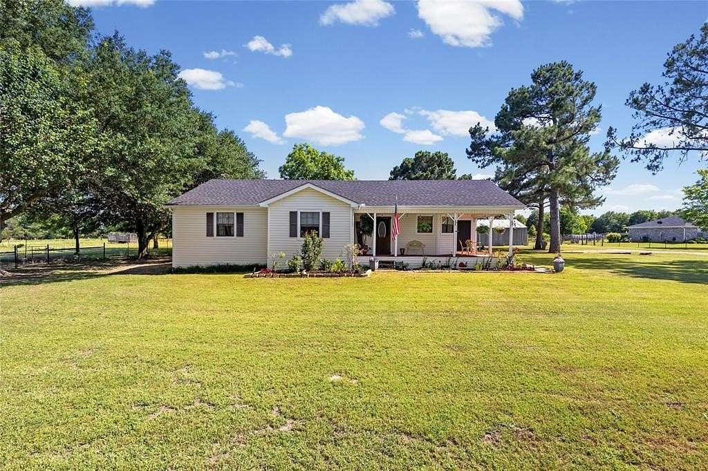 4.85 Acres of Land with Home for Sale in Greenville, Texas