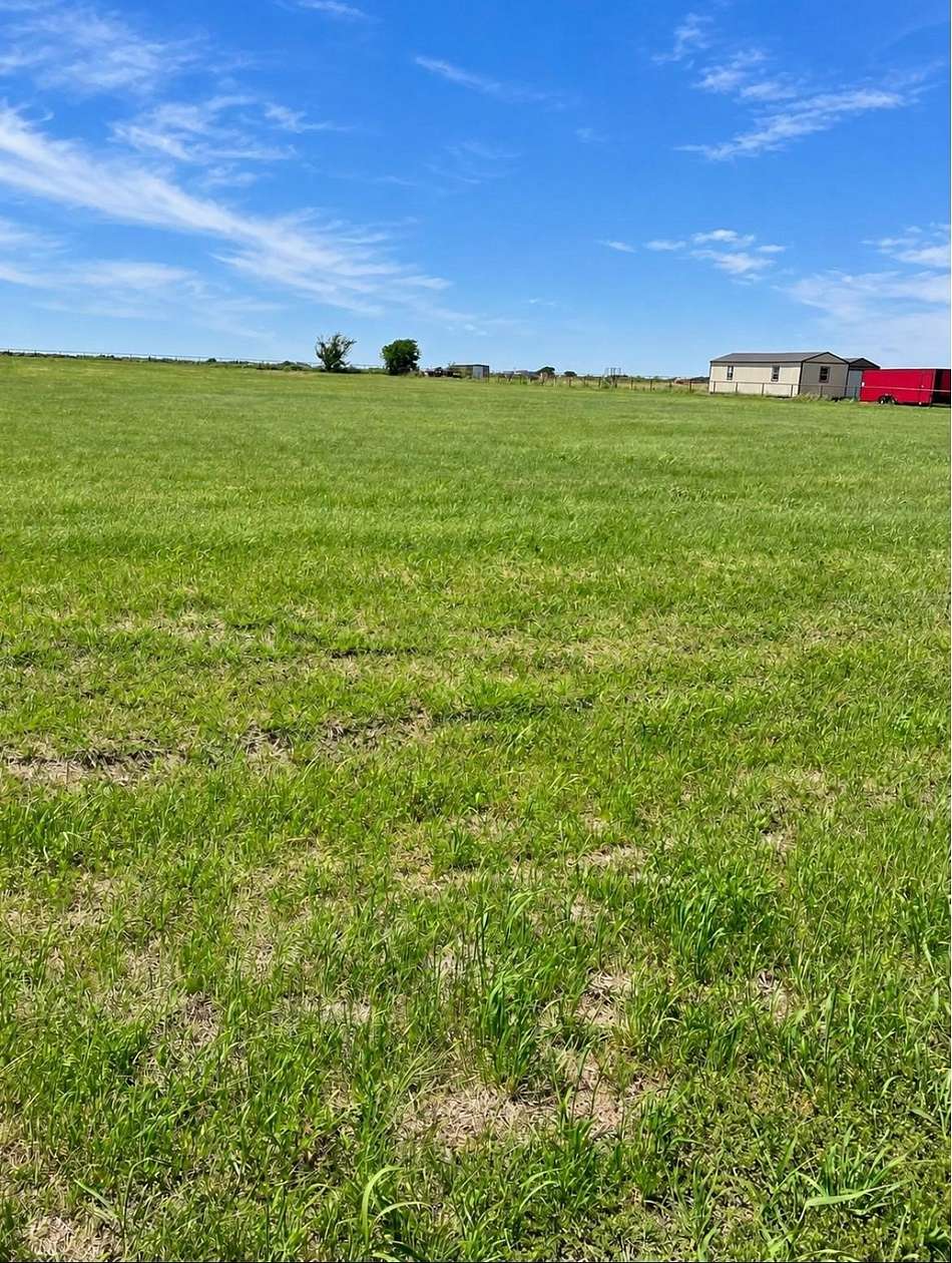 1.7 Acres of Residential Land for Sale in Ponder, Texas