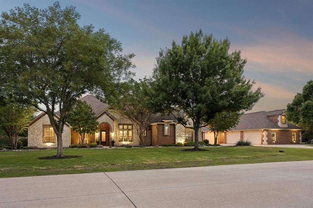 2 Acres of Land with Home for Sale in Lucas, Texas