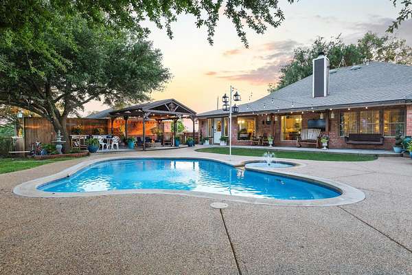 5 Acres of Land with Home for Sale in Trenton, Texas